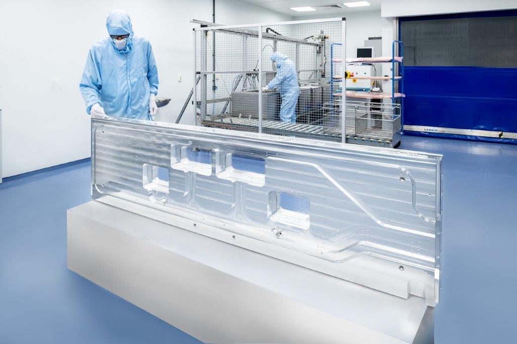 Cleanroom Van Geenen - Ultrasoon op de achtergrond